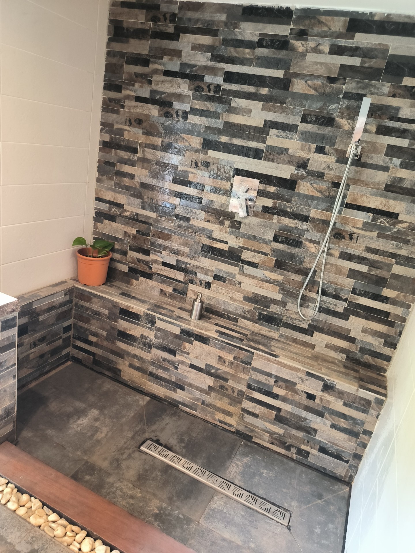 Salle de bain haut 1