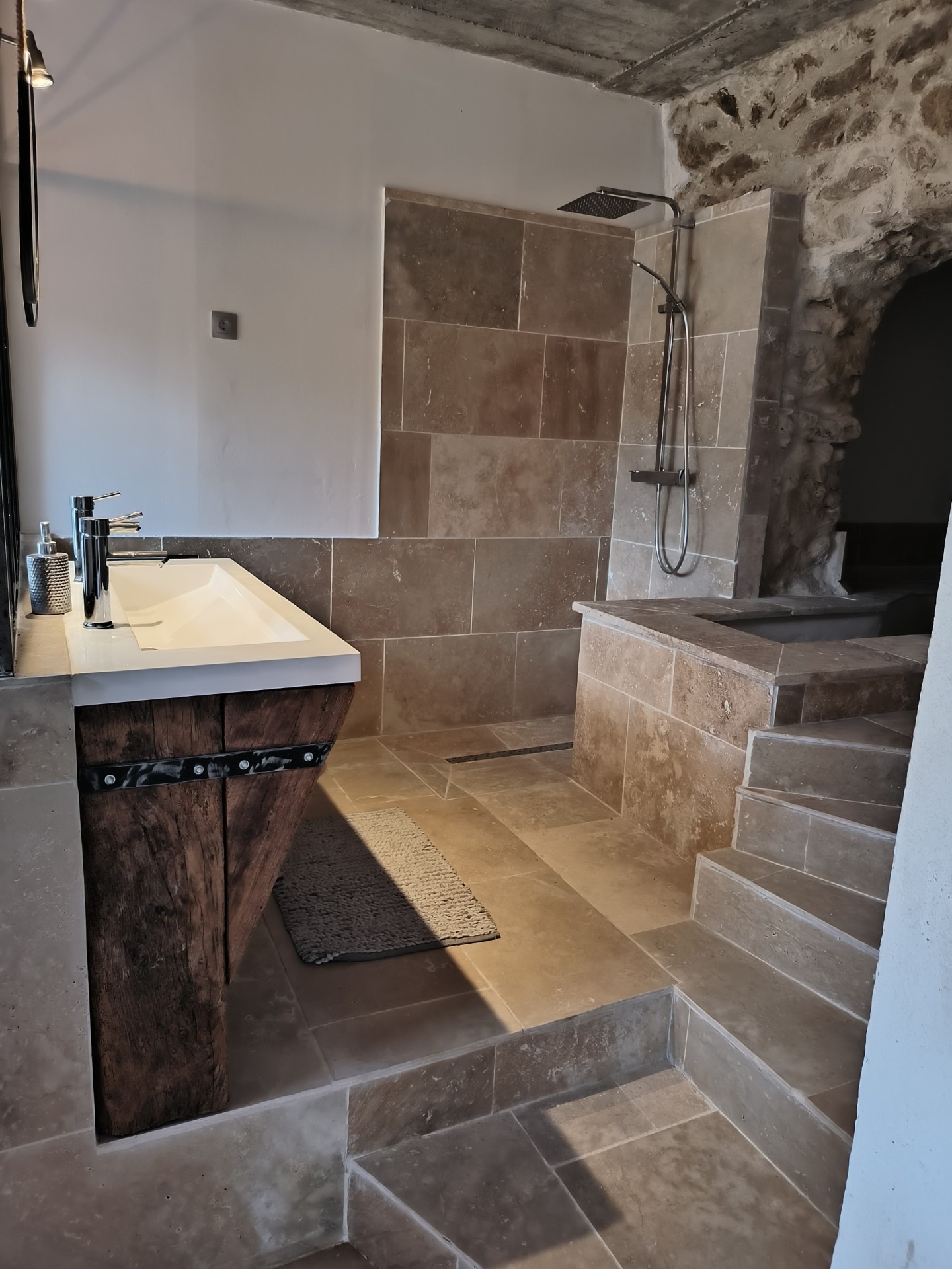 Salle de bain suite